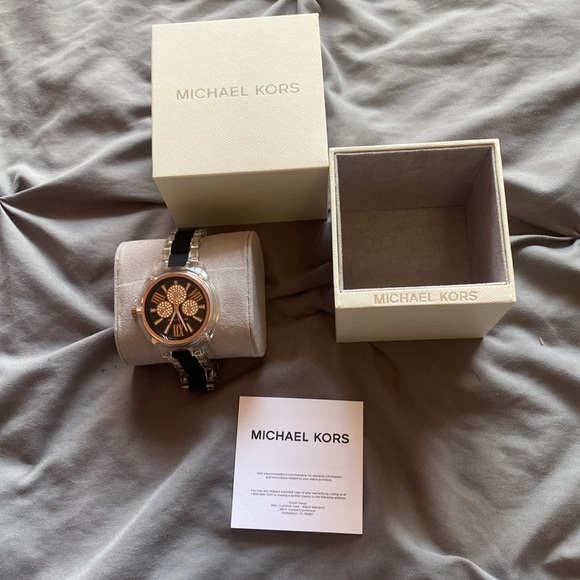 Dial Watch - Picture 4 of 4